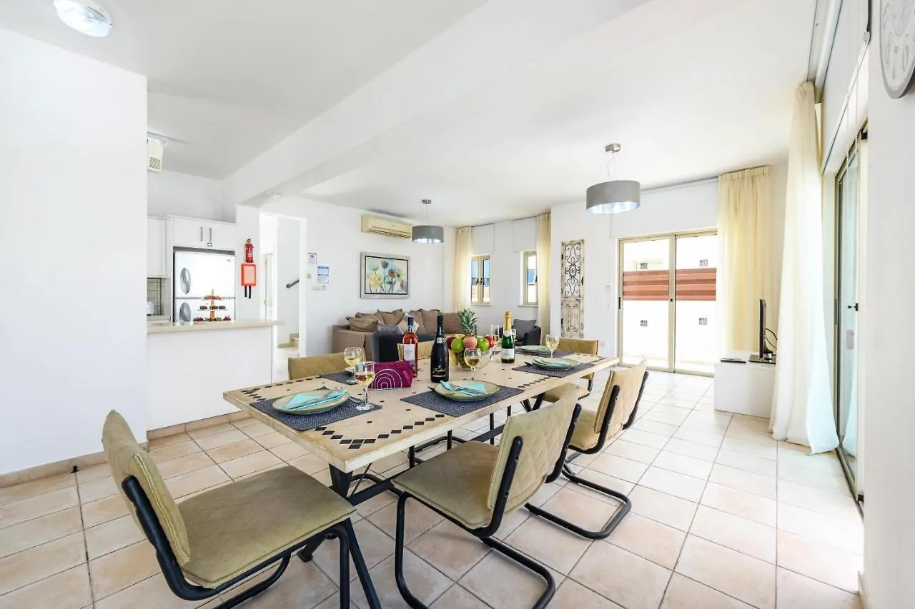 Sunrise Bay Villa #1 Protaras 0*,